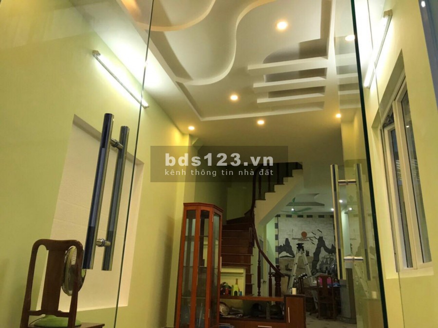 Nhỉnh 3 tỷ, căn 43m2, 5 tầng, gara ô tô Thanh Xuân, Hoàng Mai. LH: 0949859898
