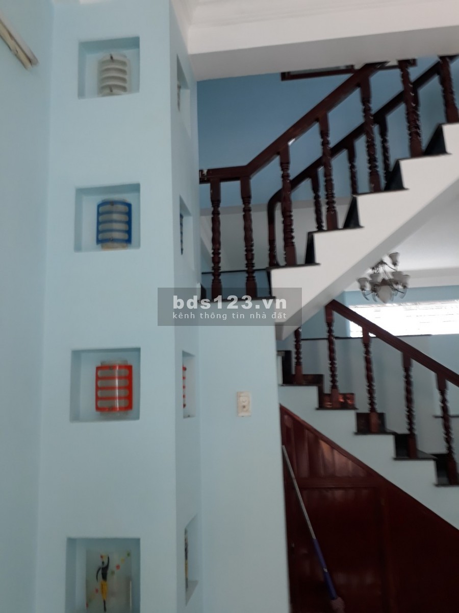 Cho thuê nhà 5x25 Có sân oto Hẻm xe hơi QL13