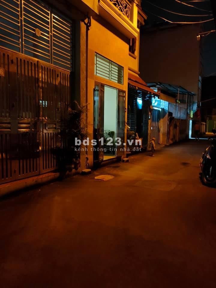 Quận Long Biên nhà nguyên căn mới 5 tầng, ngõ ô tô, xách vali về ở ngay