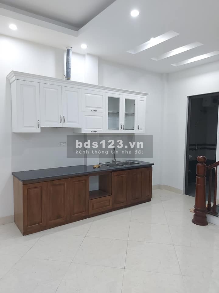 Nhà mới koong, nội thất xịn xò, cách oto 30m, 37m x 5 tầng x 4,8m