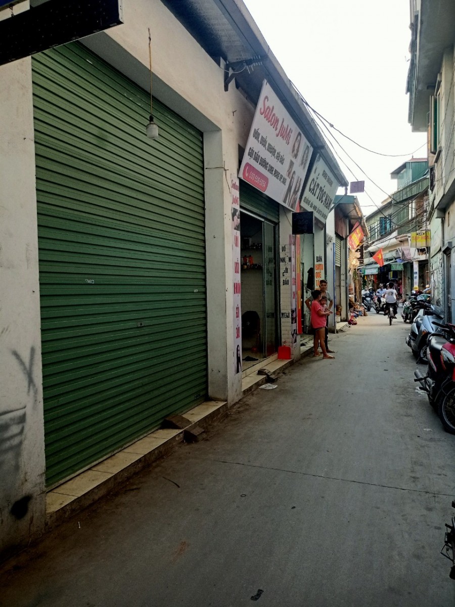 Cho thuê cửa hàng ngay ngã 3 ngõ 67 và phố Nam Dư, Lĩnh Nam Hoàng Mai, Hà Nội.
