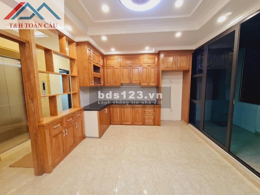 Bán nhà phân lô mới đẹp Trung Kính 43m2 x 7 tầng mặt tiền 5m thang máy gara giá 10 tỷ 2