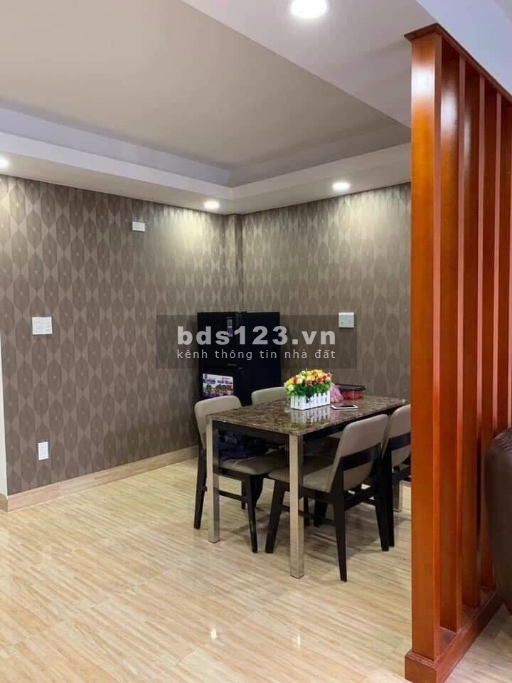 Bán nhà 3 tầng mới mặt tiền số 40C đường Lam Sơn, p.Phước Hòa, tp.Nha Trang