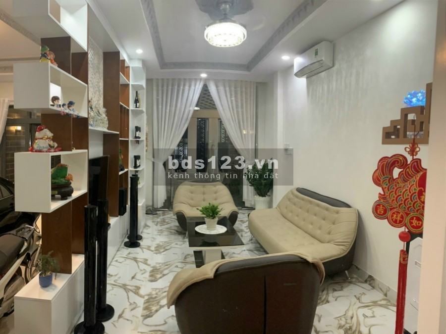 Nhà Mặt Tiền Lâm Văn Bền, Q7 :Diện tích 105m2