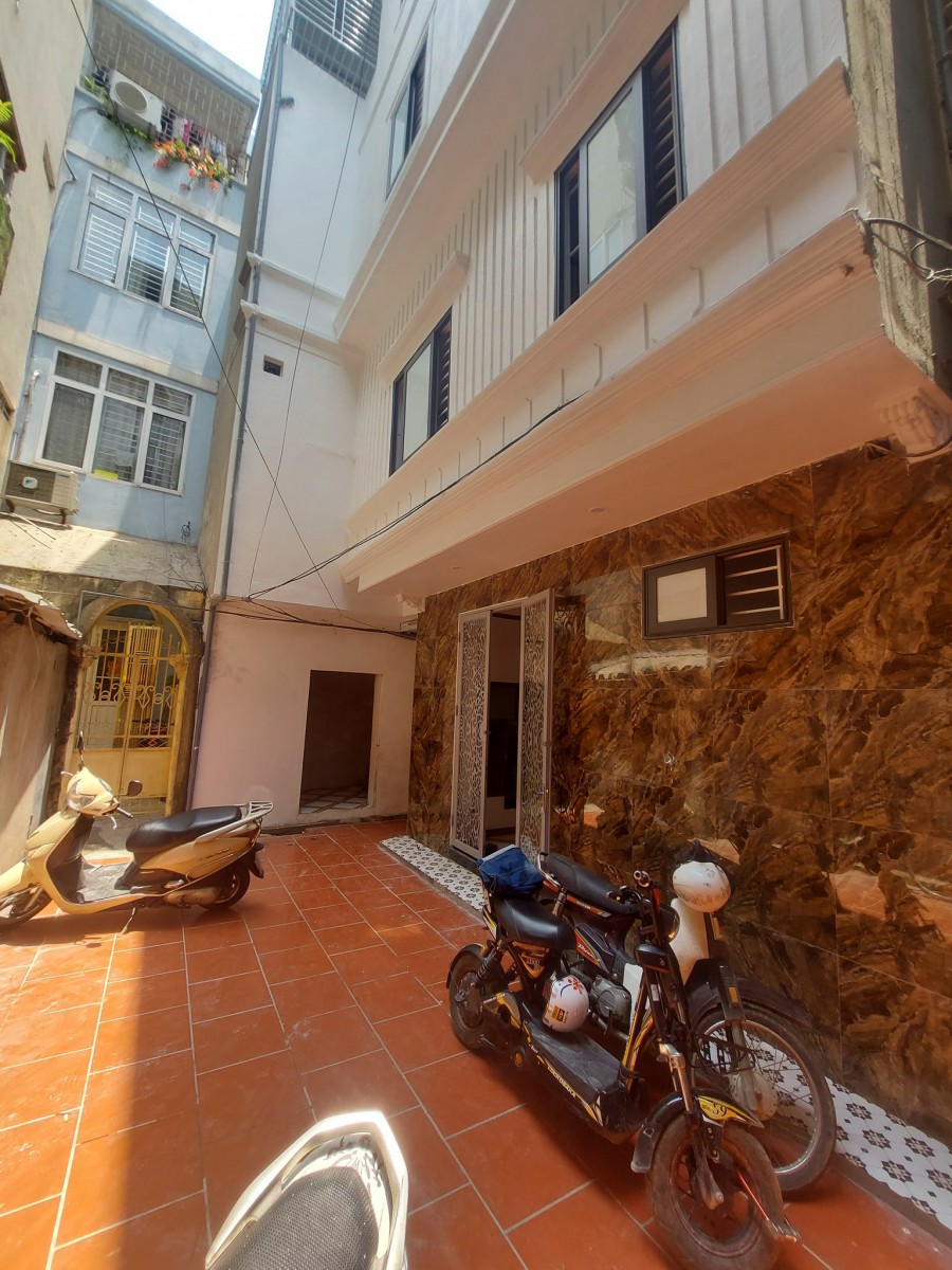 Nguyễn Lương Bằng 35m 4 tầng mt6m giá 2.85 tỷ.LH 0862611185
