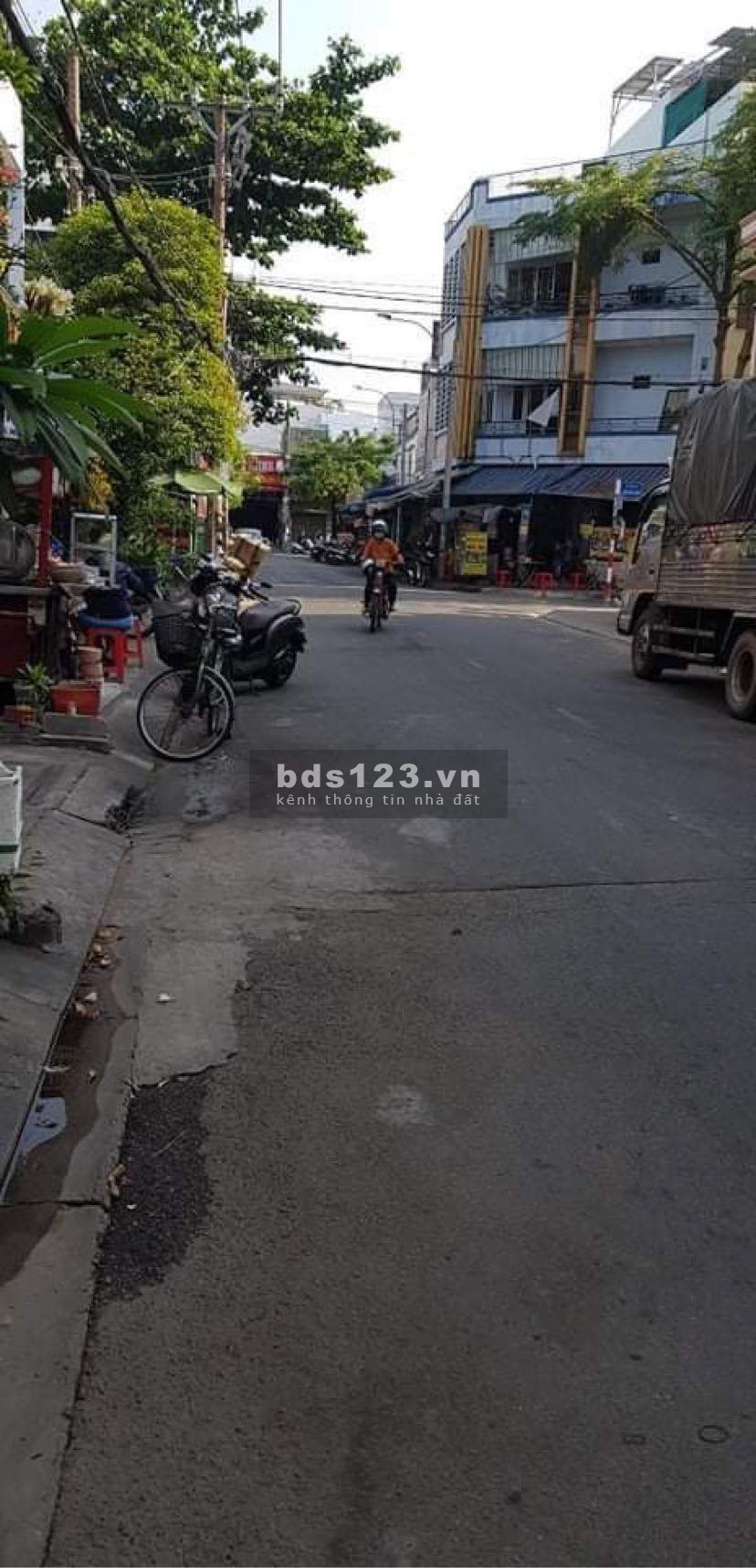 Chỉ với 9.5 tỷ sở hữu căn nhà Thạch Lam hxh 12m dọn vào ở luôn
