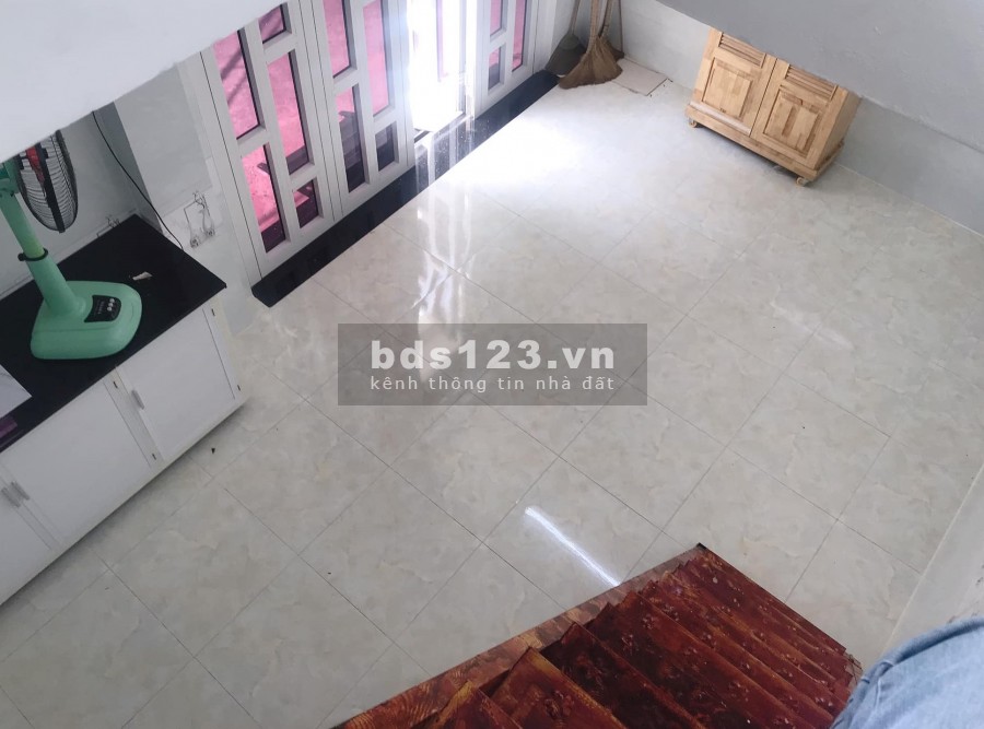 Nhà ngay trung tâm Thiên Phước, 18m2, ngang 6m, hxh, chỉ 1 tỷ 925
