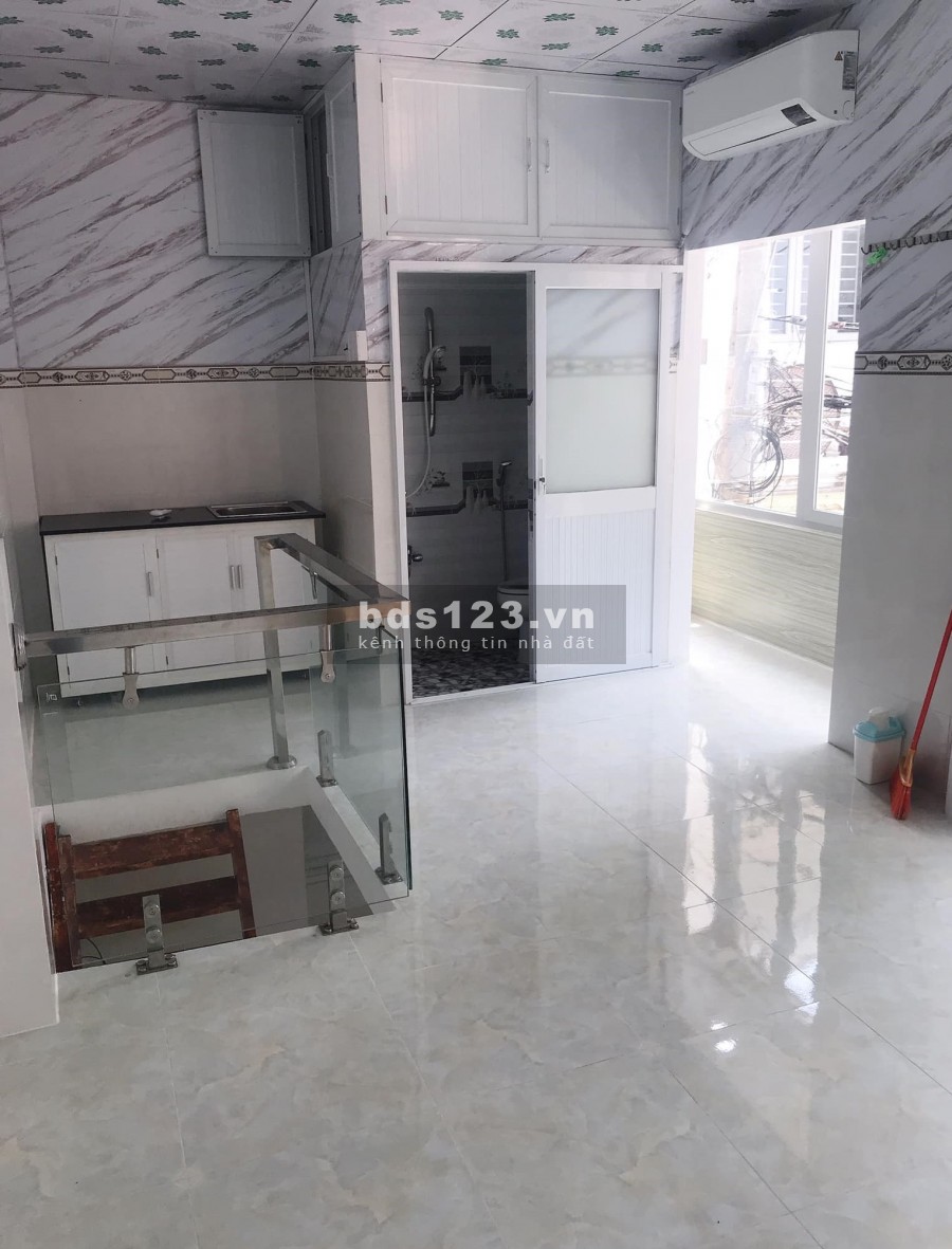 Nhà ngay trung tâm Thiên Phước, 18m2, ngang 6m, hxh, chỉ 1 tỷ 925