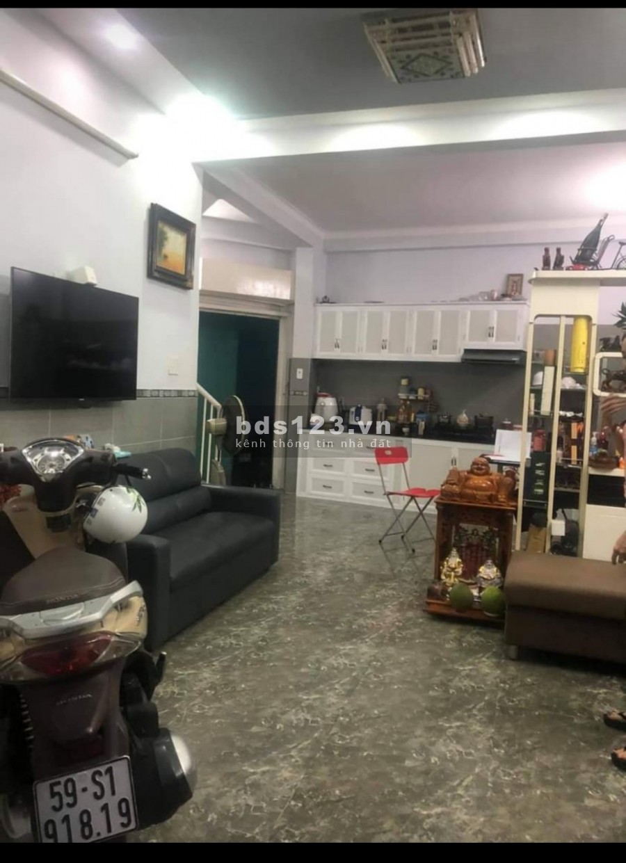 Nhà 3 tầng BTCT Phan Văn Trị P11 Bình Thạnh chỉ có 4tỷ5