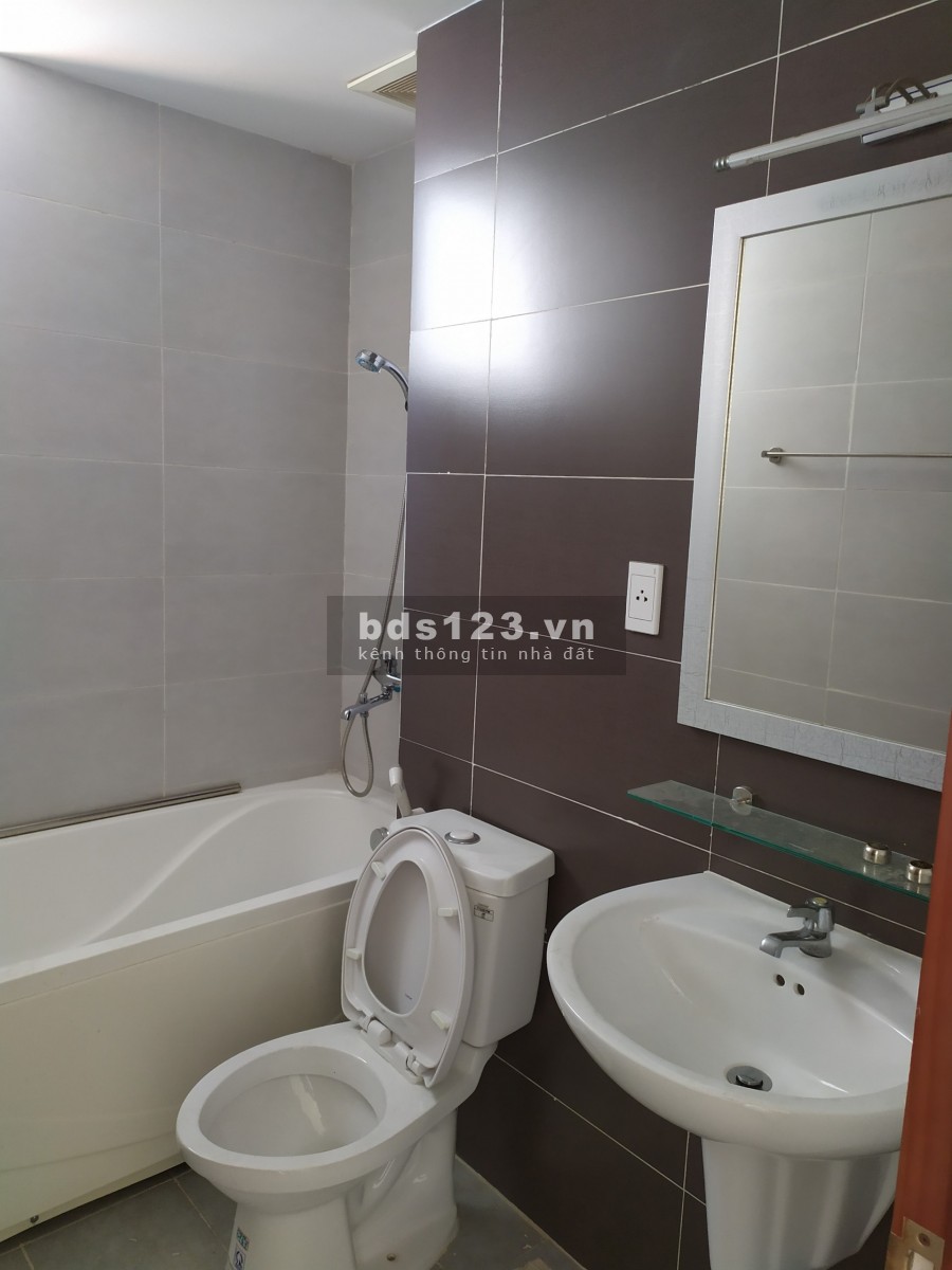 Bán căn hộ 3PN 117m2, CC Ngọc Phương Nam, 277Bis Âu Dương Lân, P2, Q. 8