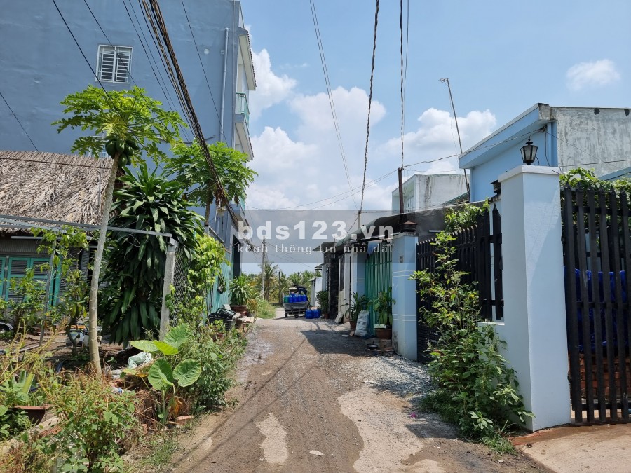 Bán nền đất giá rẻ 5x26 thổ cư 100% giá 1 tỷ 100 triệu, xã Đức Hòa Hạ, Đức Hòa, Long An