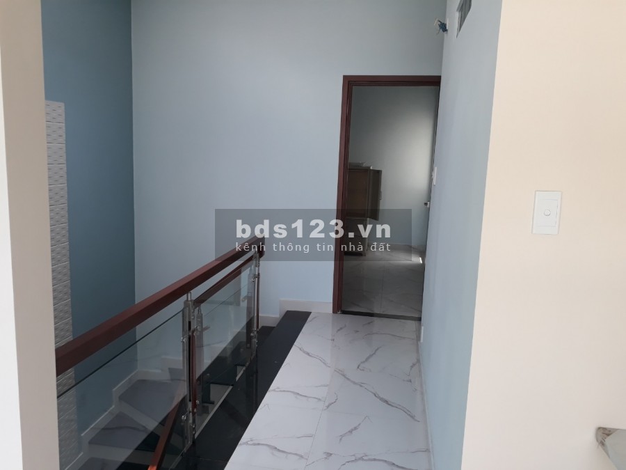 Bán nhà 1 trệt 2 lầu đường số 12 Hiệp Bình Phước TP. Thủ Đức gần QL 13