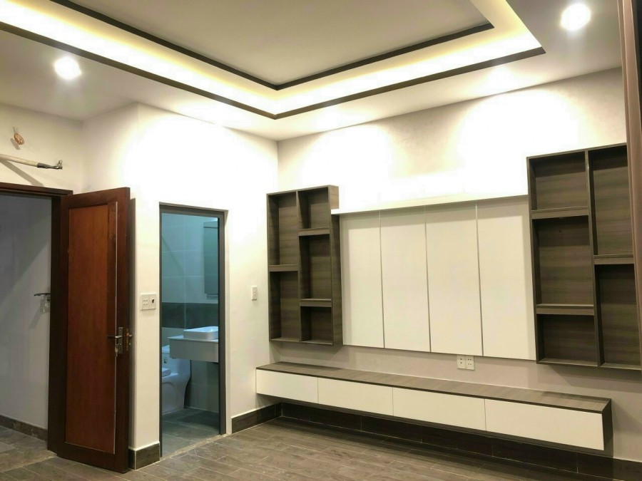 Cần bán gấp nhà 3 lầu( 5X18m) KDC Phú Mỹ, Phạm Hữu Lầu, giá rẻ hơn cùng khu vực 1 tỷ.