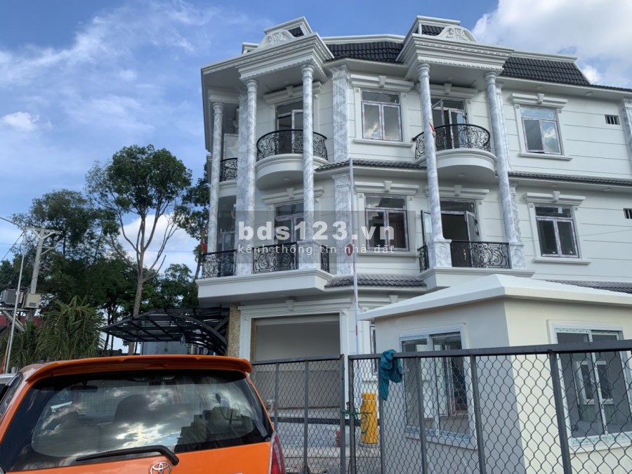 Shophouse,,biệt thự liên kế tại Dĩ An giá đầu tư F0