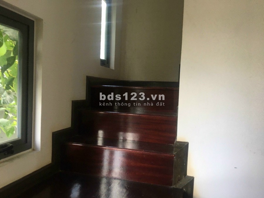 BÁN NHANH nhà 1 trệt 1 lầu mặt tiền đường nhựa 16m 5x25/ 900 triệu