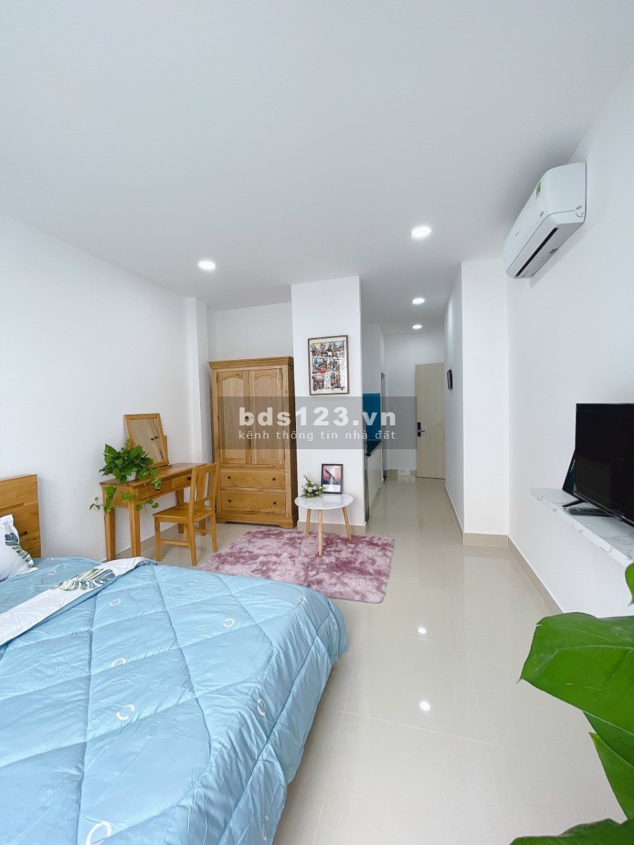 Căn hộ full nội thất mới xây chưa qua sử dụng giá siêu rẻ ban công riêng Quận Phú Nhuận