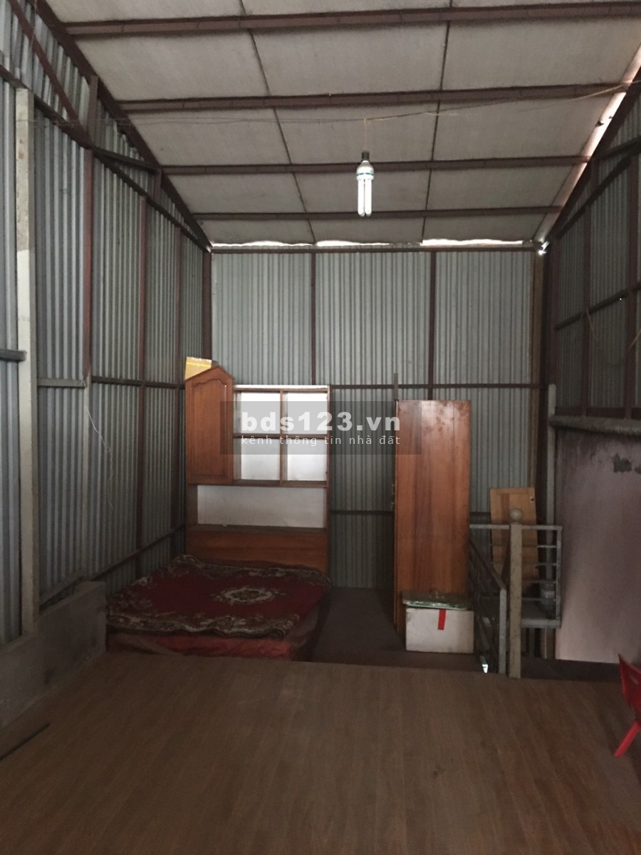 Tôi cần bán gấp nhà tập thể tầng 2 mai động DT 30M, giá 1.25 tỷ, 10m ra ngõ ô tô