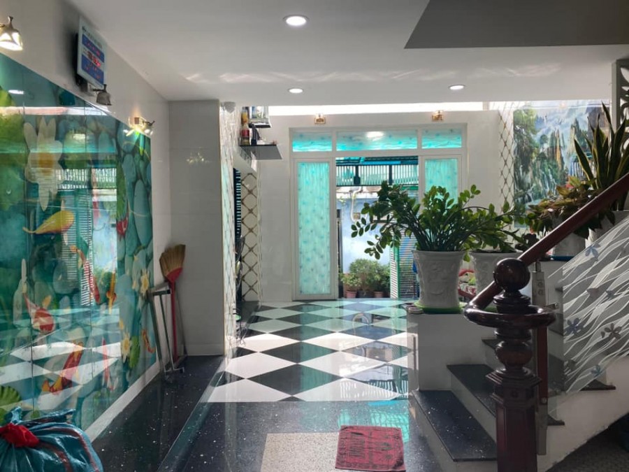 Nhà Quang Trung Gò Vấp, dt 60m2 hẻm lớn, xe hơi vào nhà giá chỉ 4,7 tỷ