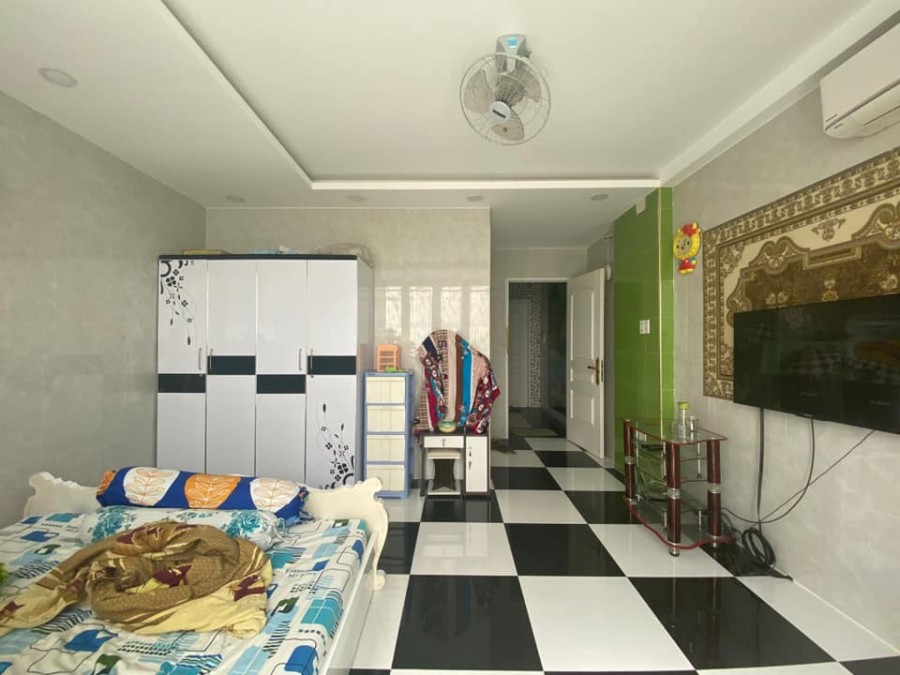 Nhà Quang Trung Gò Vấp, dt 60m2 hẻm lớn, xe hơi vào nhà giá chỉ 4,7 tỷ