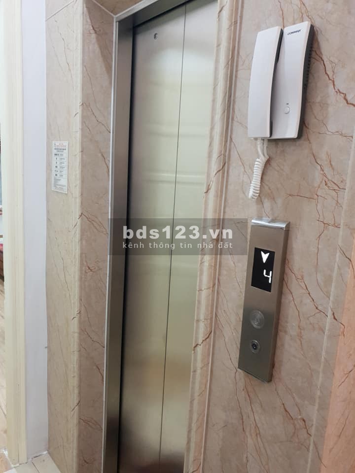 Ba Đình, Ga ra ô tô, 80mx5 tầng thang máy, hiện đại 12 tỷ