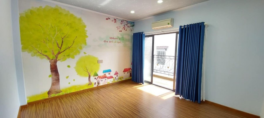 Nhà mới đẹp vuông sắc nét Huỳnh Tấn Phát Quận 7 giá 5,1 tỷ