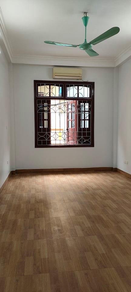 Bán nhà Siêu đẹp, khương trung, 35m2 4 tầng 3.1 tỉ.LH: 0383840480.