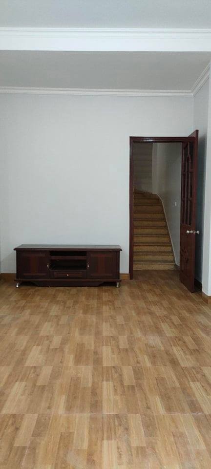 Bán nhà Siêu đẹp, khương trung, 35m2 4 tầng 3.1 tỉ.LH: 0383840480.