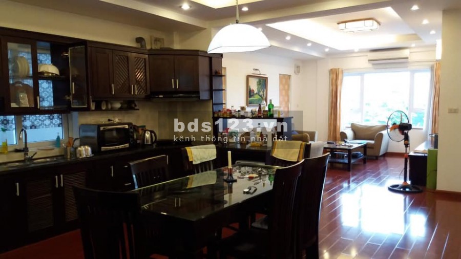 Bán nhà phố Trịnh Công Sơn, 135m2, 8 tầng, mặt tiền 24m, ô tô 7 chỗ vào nhà, 3 mặt thoáng