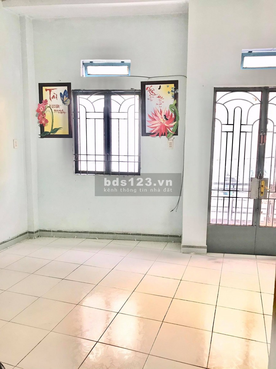 Bán nhà mới xây mặt tiền đường Quang Trung, phường 14, Quận Gò Vấp, dt 30m2, giá 2.5 tỷ