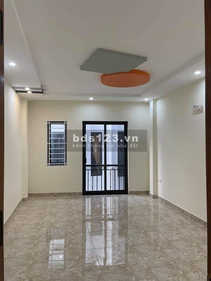 Bán Nhà Võng Thị 40m2, 4 tầng, mt 6m, giá 4.65 tỷ, Quận Tây Hồ