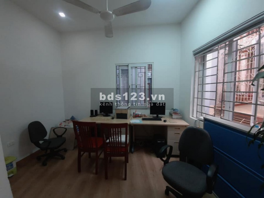 Bán nhà Kim Đồng, Hoàng Mai phân lô, lô góc, ô tô qua, kinh doanh 50mx5T, Mt10m, nhỉnh 5tỷ