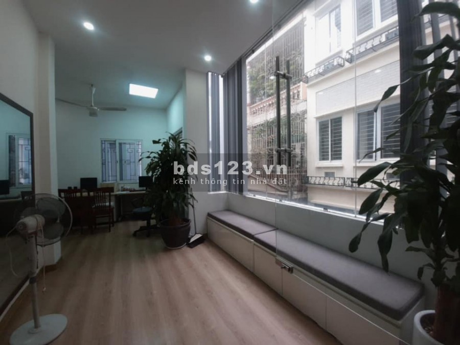 Bán nhà Kim Đồng, Hoàng Mai phân lô, lô góc, ô tô qua, kinh doanh 50mx5T, Mt10m, nhỉnh 5tỷ