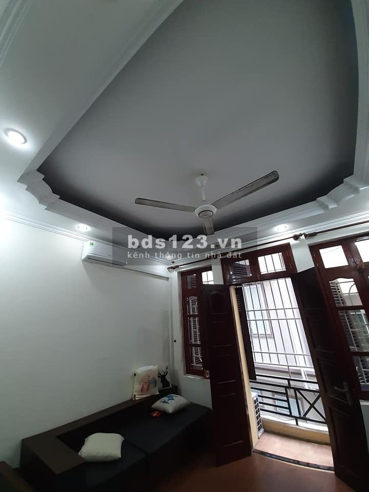 Bán gấp nhà Kim Ngưu, DT 44m.4T, nhà đẹp, hơn 4 tỷ, LH 0877771009