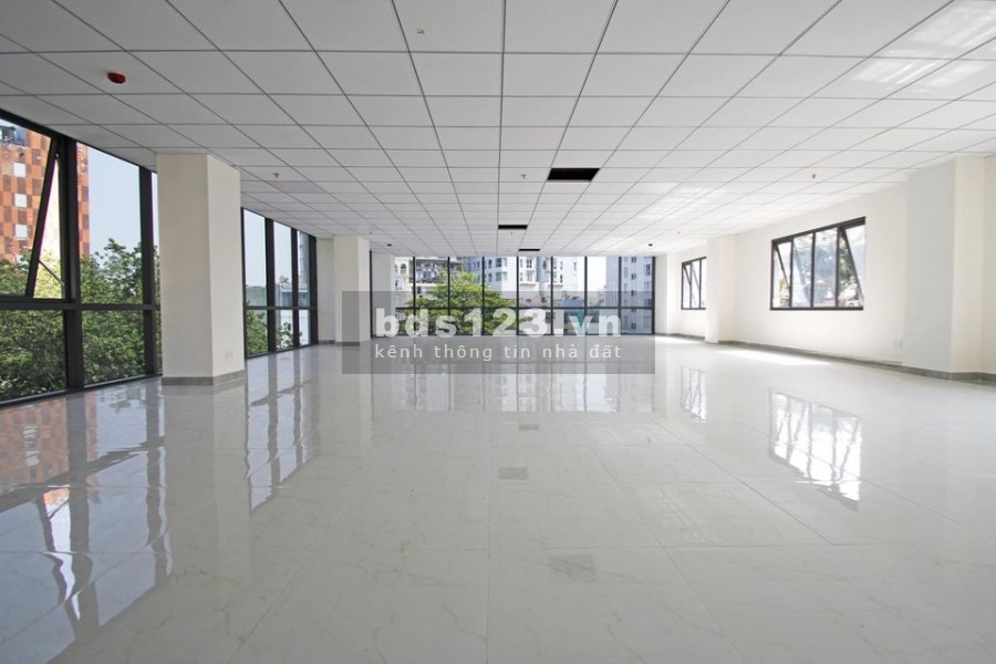 Cần cho thuê mặt bằng văn phòng 250m2 hiện đại mới xây phố Thái Hà làm mọi mô hình cả gym bia