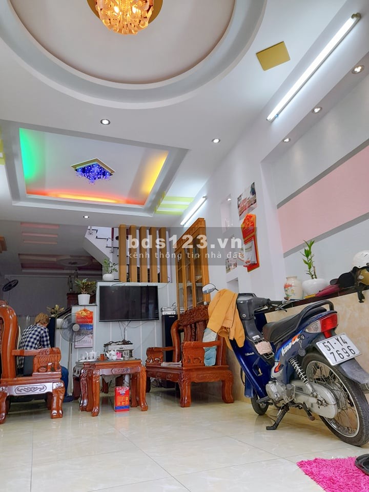 Hẻm xe Hơi Bùi Quang Là, Quận Gò Vấp, dt 53m2 giá 4.2 tỷ