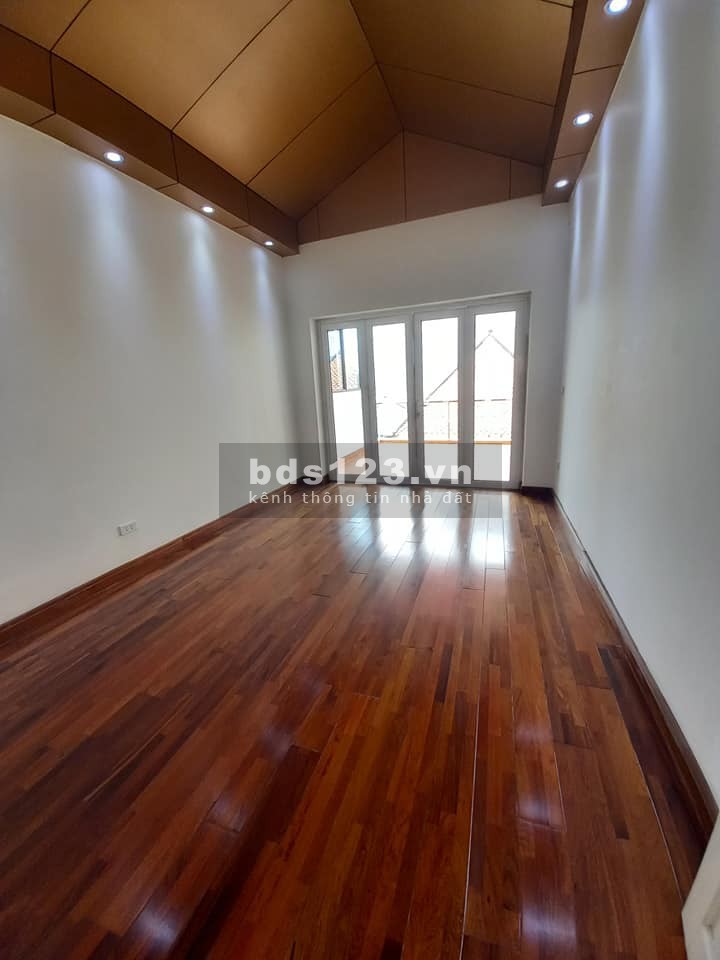 Bán nhà mặt ngõ oto tránh, đường Láng Hạ, 5 tầng, 60m2 - 10 tỷ