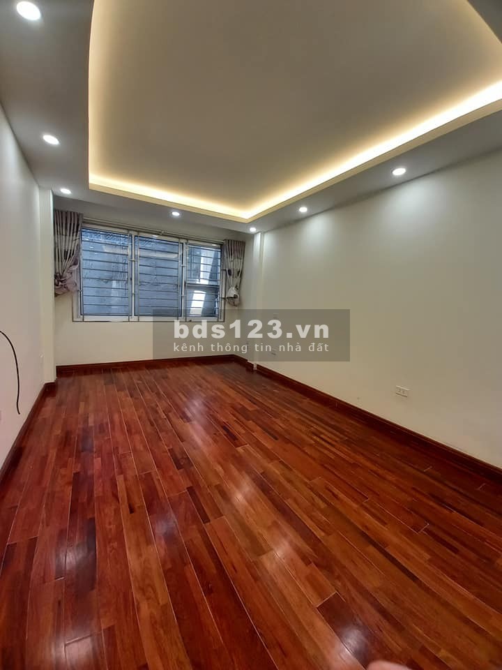 Bán nhà mặt ngõ oto tránh, đường Láng Hạ, 5 tầng, 60m2 - 10 tỷ