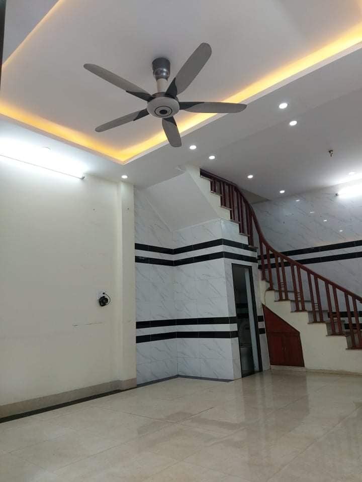 Bán nhà đẹp Bùi Xương Trạch, Thanh Xuân, mặt phố tương lai, lô. góc 10m ra o tô, dt 40m, chỉ 3.85 tỷ