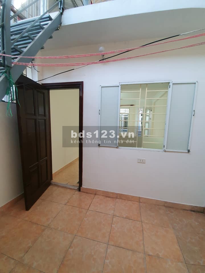 Định Công nhà đẹp ở ngay 5 tầng 32m2 giá nhỉnh 2 tỷ 8