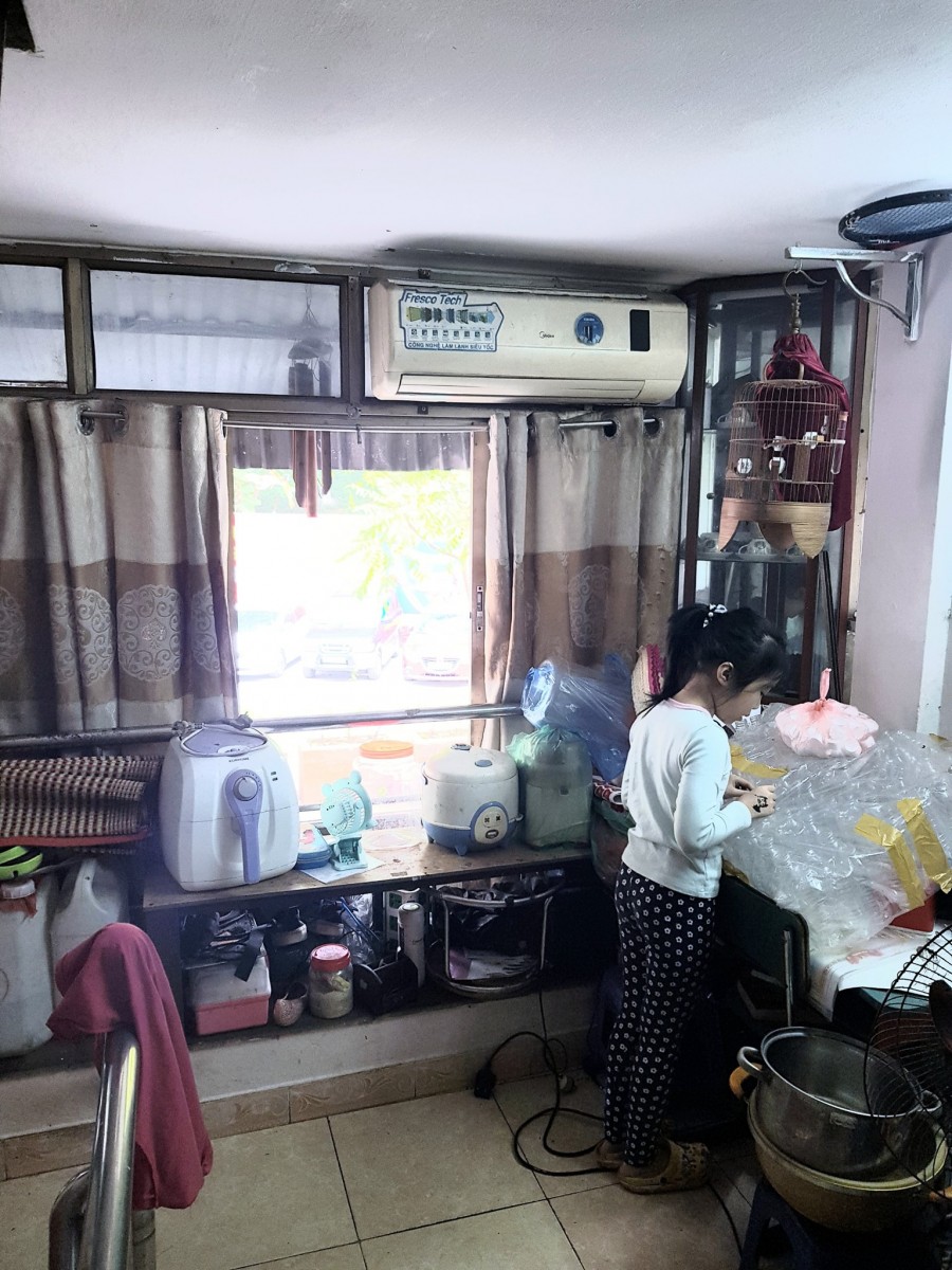 Bán nhà mặt phố Đặng Tiến Đồng, Đống Đa, 45m2, 5 tầng đúc, mt 3m, giá 2.1 tỷ, lhcc 0395454603, miễn trung gian