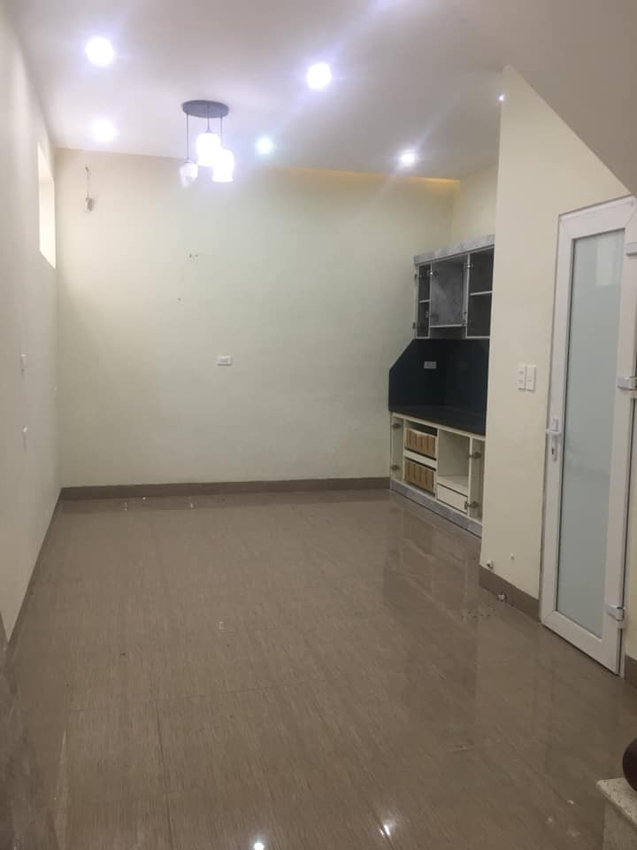 Bán Nhà Giải Phóng 60m2, Lô Góc, Mt 4m, Gần Phố, Gần Ô Tô, Ngõ Thoáng Sạch Đẹp 4.85 Tỷ