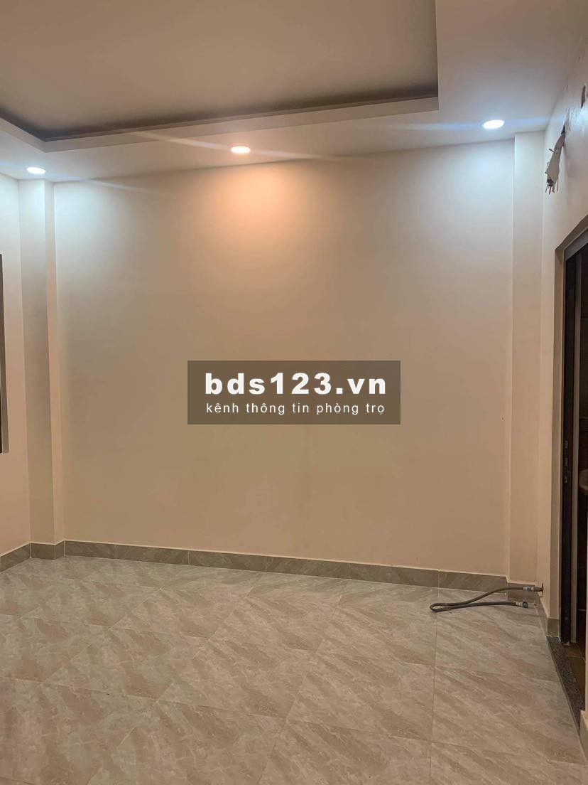 Cho thuê phòng trọ mặt tiền đường Phạm Văn Bach