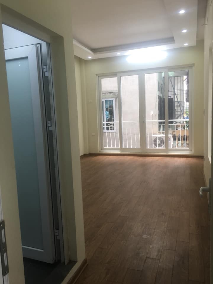 Bán Nhà Giải Phóng 60m2, Lô Góc, Mt 4m, Gần Phố, Gần Ô Tô, Ngõ Thoáng Sạch Đẹp 4.85 Tỷ