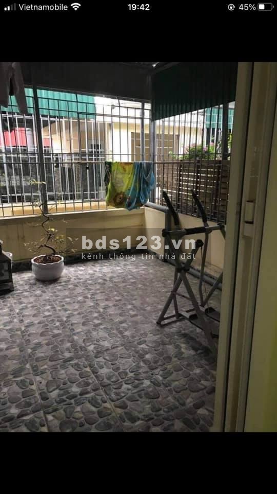 Bán nhà đường Nguyễn Khánh Toàn. Diện tích 30m2, 5 tầng, MT 4.85m. Giá 3.45 tỷ