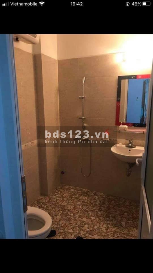 Bán nhà đường Nguyễn Khánh Toàn. Diện tích 30m2, 5 tầng, MT 4.85m. Giá 3.45 tỷ