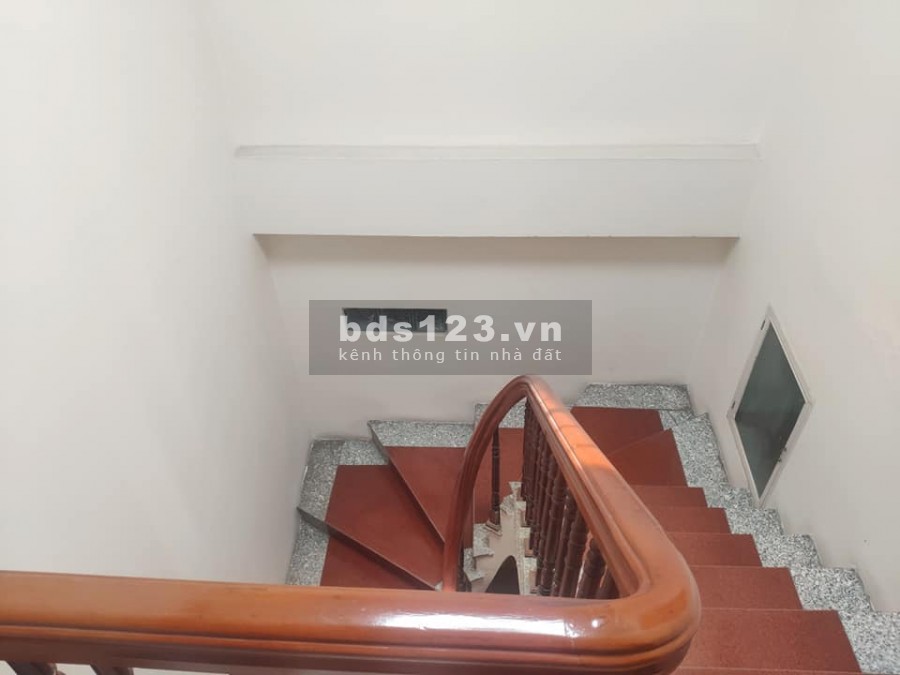 Bán gấp nhà mặt Phố Bùi Xương Trạch, diện tích 56/60m2 – mặt tiền 4,4m giá 11,2 tỷ.