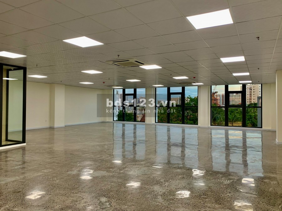 Cho thuê văn phòng sàn 180m2 tại Trần Não Quận 2