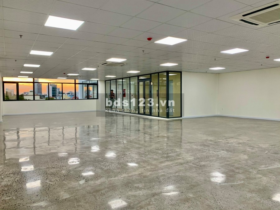 Cho thuê văn phòng sàn 180m2 tại Trần Não Quận 2