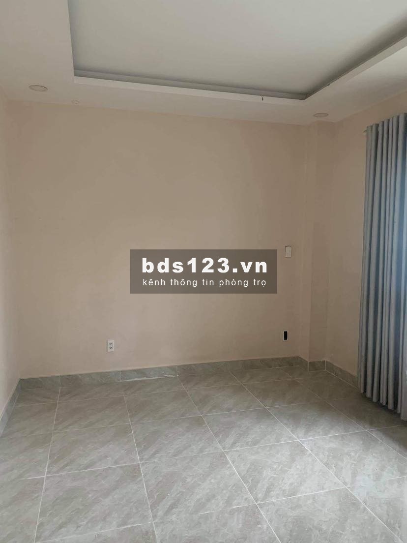 Cho thuê phòng trọ mặt tiền đường Phạm Văn Bach