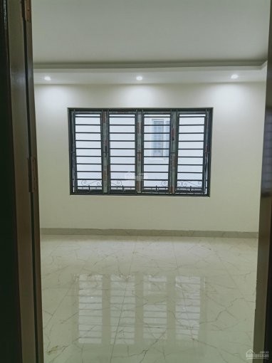 Chào bán 16 căn nhà ngay ngã 5 Hà Trì, diện tích 35m2, giá 2.75 tỷ, LHCC